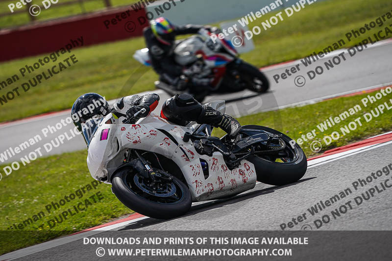 donington no limits trackday;donington park photographs;donington trackday photographs;no limits trackdays;peter wileman photography;trackday digital images;trackday photos